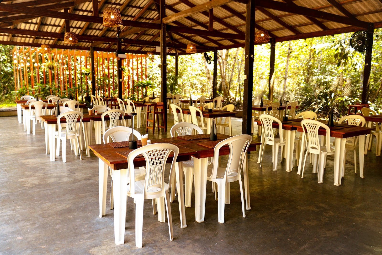 Restaurante da pousada 13
